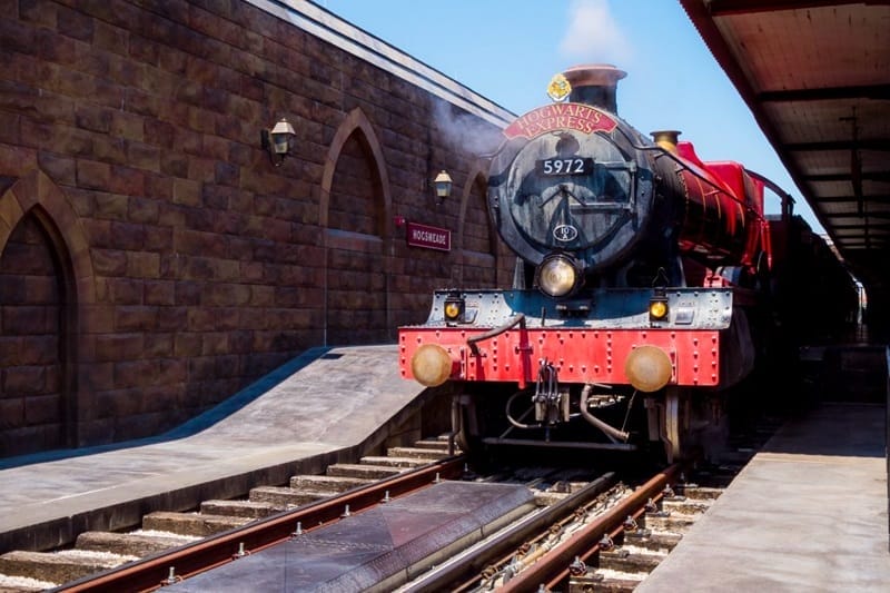 Hogwarts Express nell'area del Mondo Magico di Harry Potter