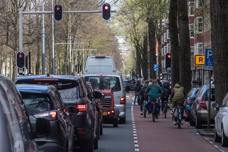 Estrada em Amesterdão