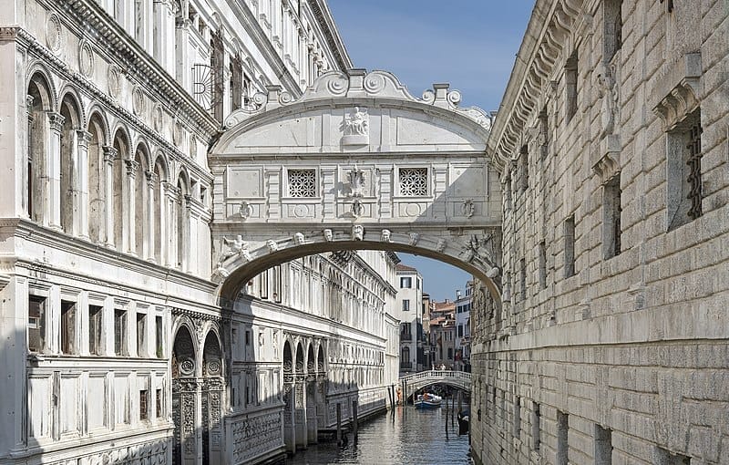 Puente de los Suspiros en Venecia