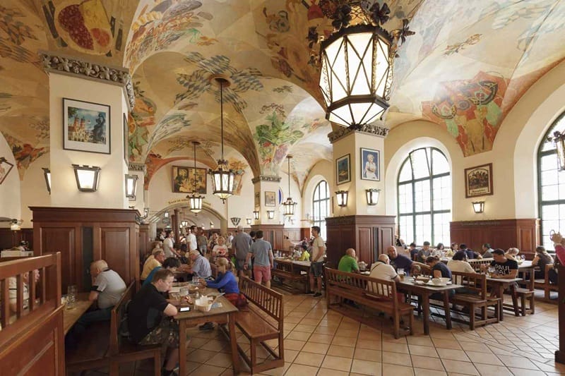 Restaurante Hofbrauhaus em Munique