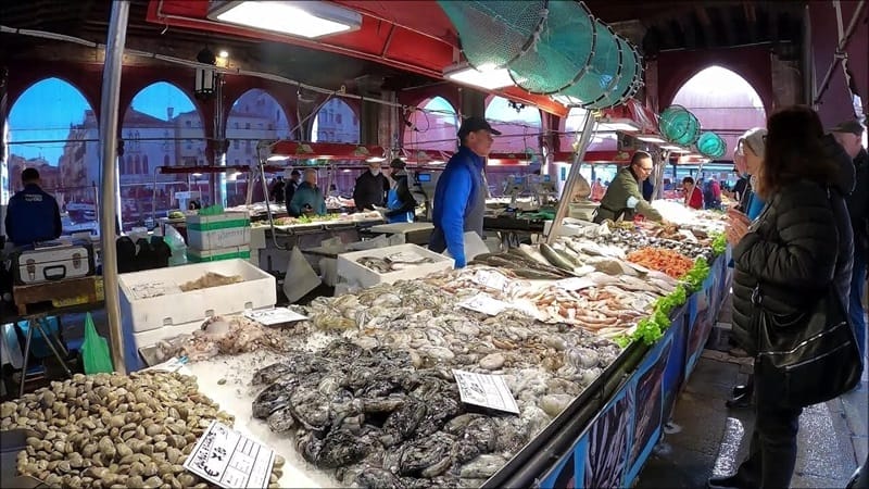 Mercato di Rialto in Venedig