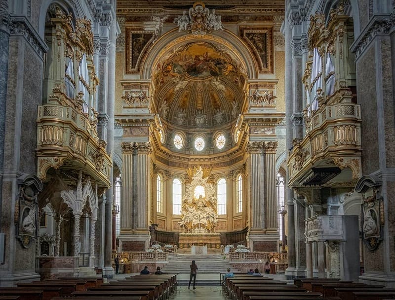 Catedral de Nápoles en Italia