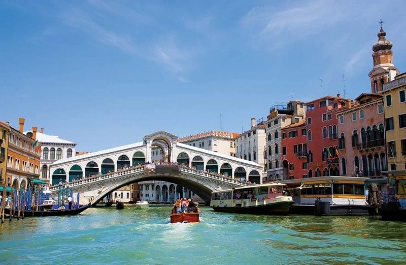 Rialtobrücke in Venedig