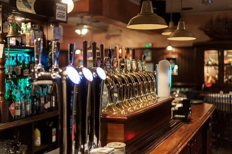 The Nag's Head pub in Rome