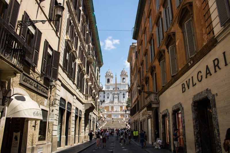 Via Condotti a Roma