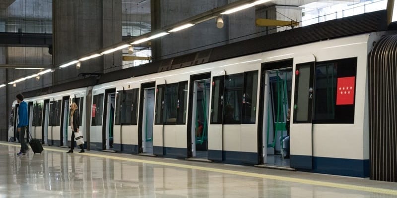 Métro à l'aéroport de Madrid