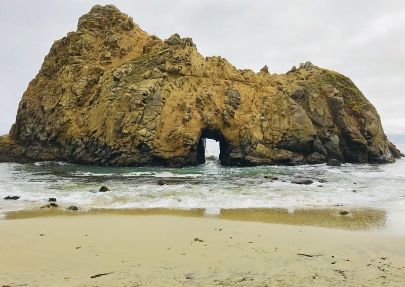 Playa de Pfeiffer en Big Sur