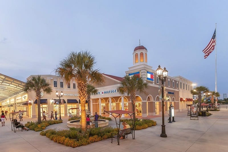 Tanger Outlets