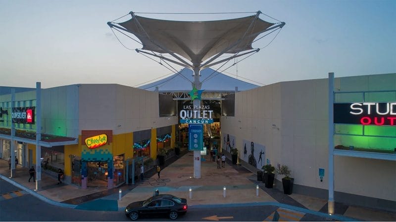 Las Plazas Outlet à Cancun