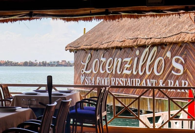 Lorenzillo's a Cancun