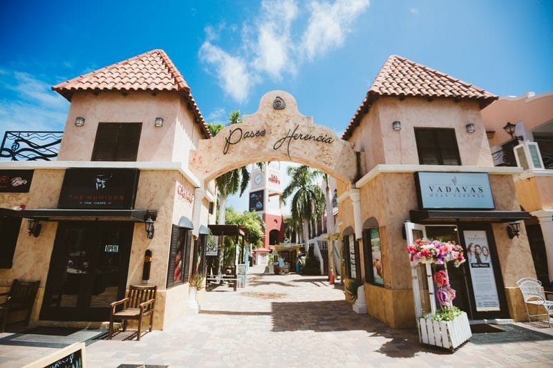 Paseo Herencia Einkaufszentrum in Noord in Aruba