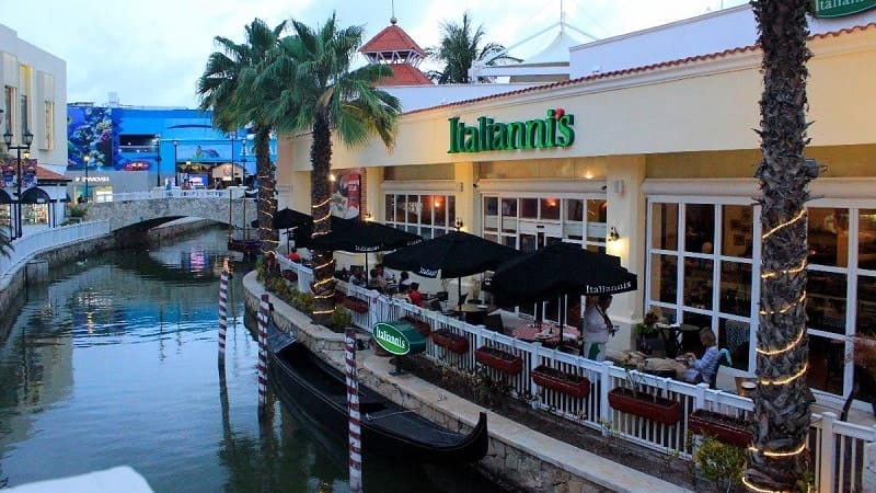   Centre commercial Plaza La Isla à Cancun